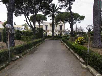 Villa Suppa, realizzata nel 1909 e appartenuta a quest�ultima famiglia che per� nel 1953 la vendette alle suore francescane che tutt�ora la conservano